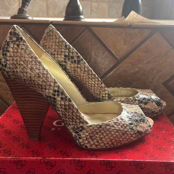 Guess by Marciano Ventura Snakeprint Heels - Picture 2 of 9